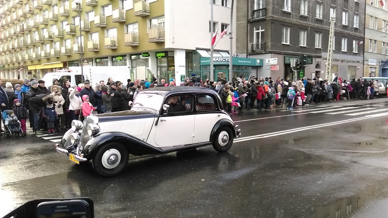 10 Lutego Street - Image 1