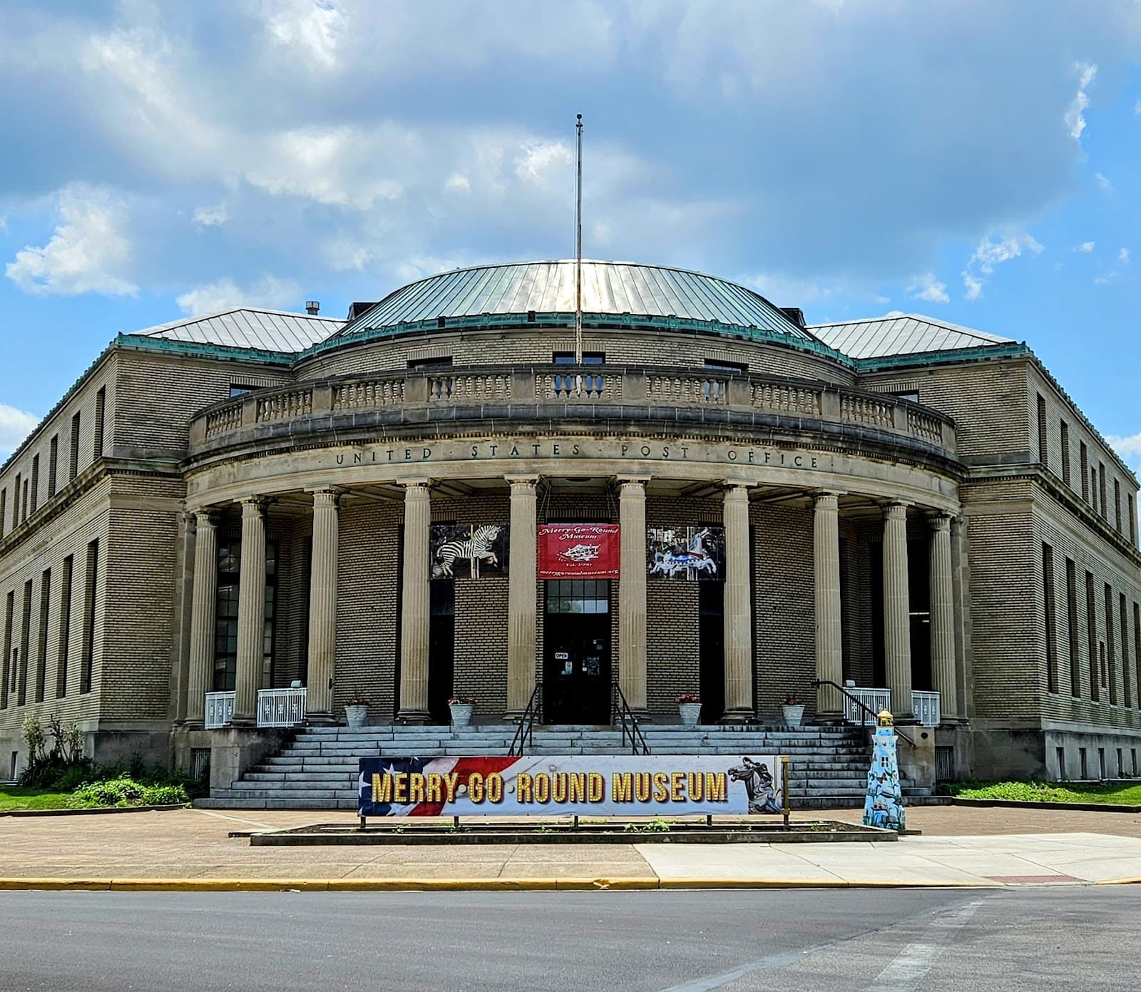 Merry-Go-Round Museum - Image 1