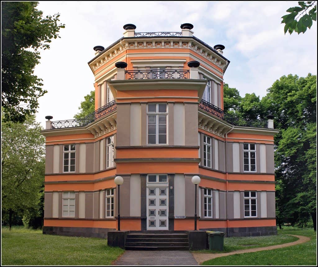 Art Exhibitions