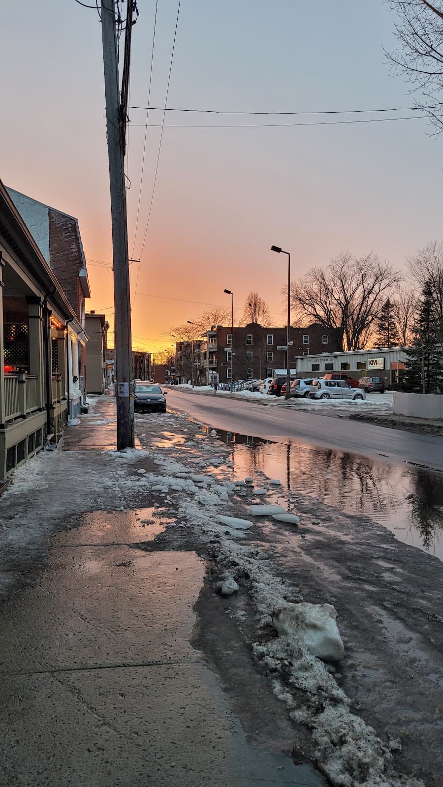 Saint-Sauveur neighborhood - Image 1