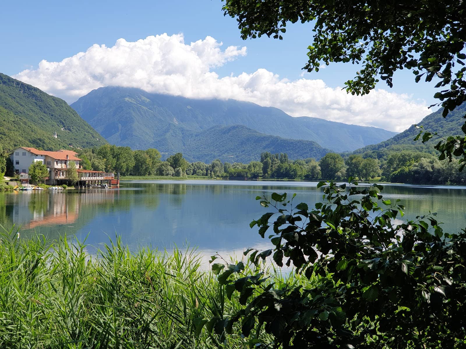Scenic Picnic Spots