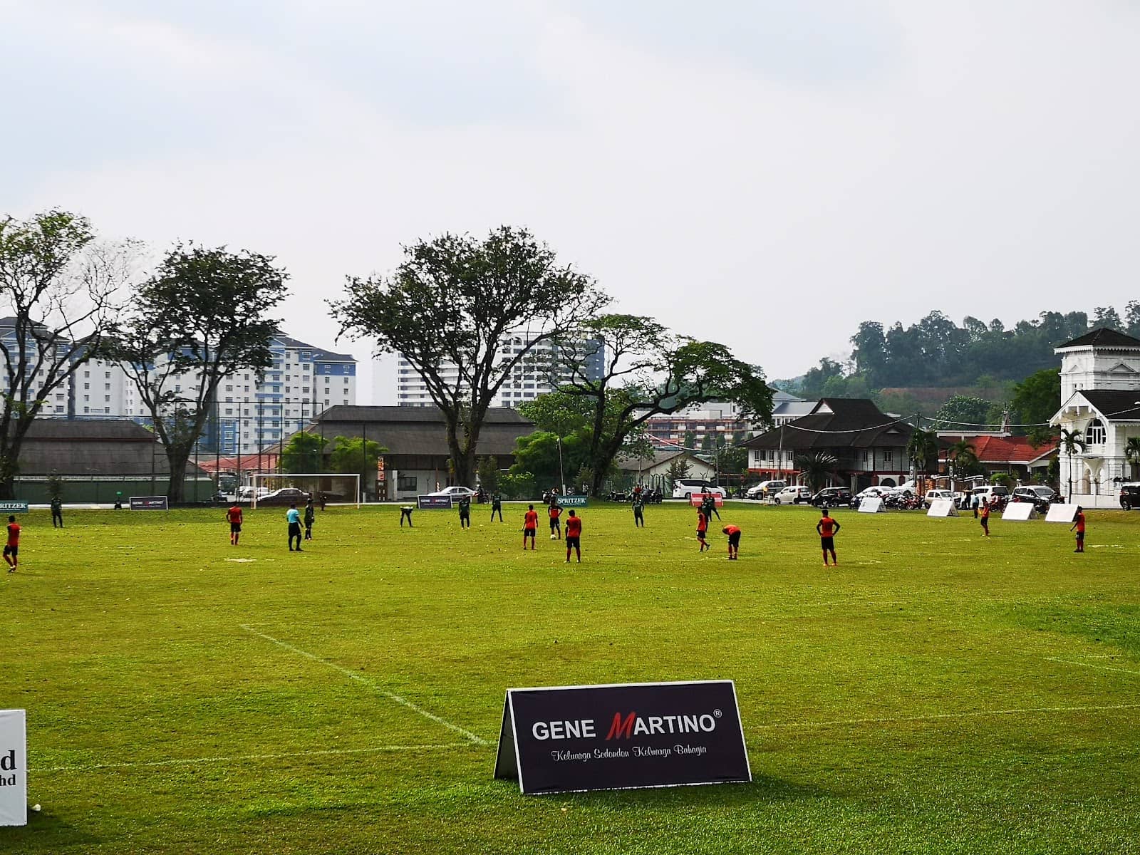 Proximity to Lake Gardens