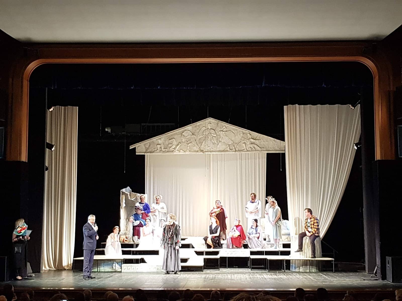 Local & Touring Talent