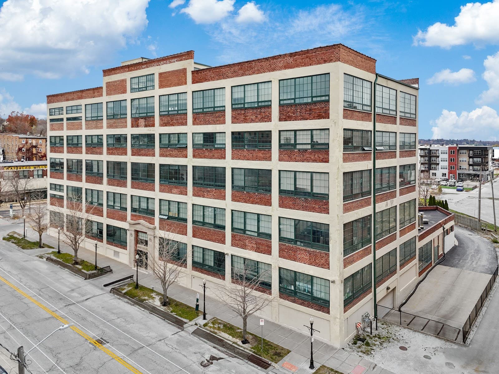 Crescent Warehouse Historic District - Image 1