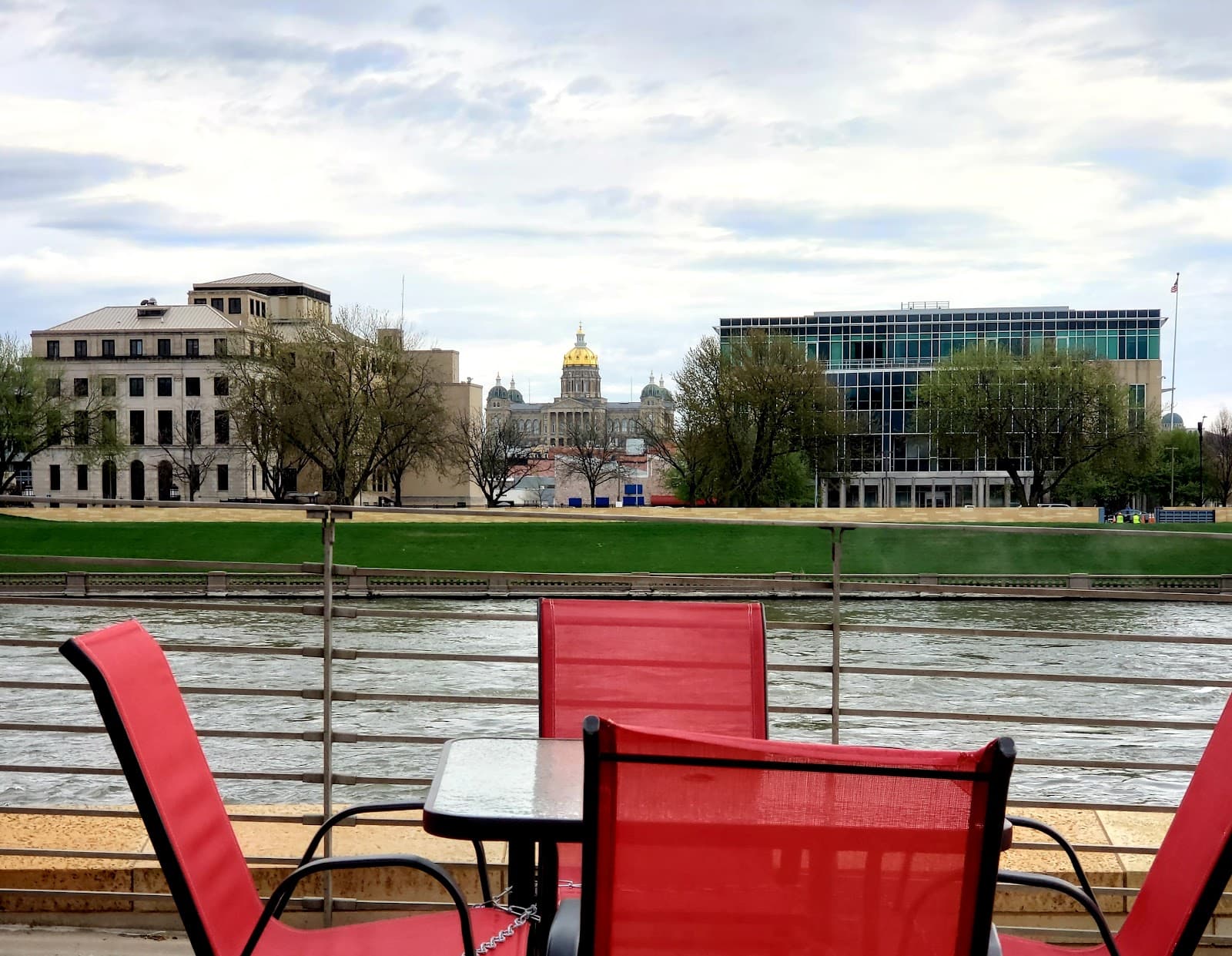 The Hub Spot Riverwalk - Image 1