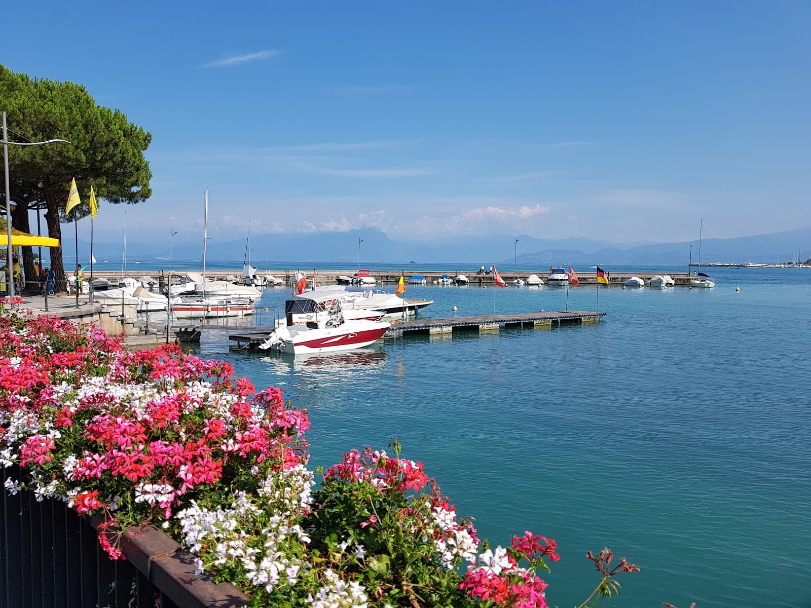 Lungolago Mazzini Peschiera del Garda - Image 1