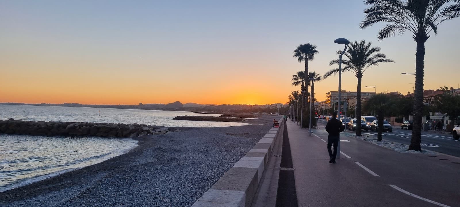 Promenade de la Plage - Image 1
