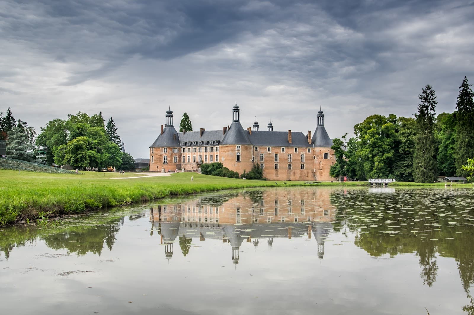 Château de Saint-Fargeau - Image 1