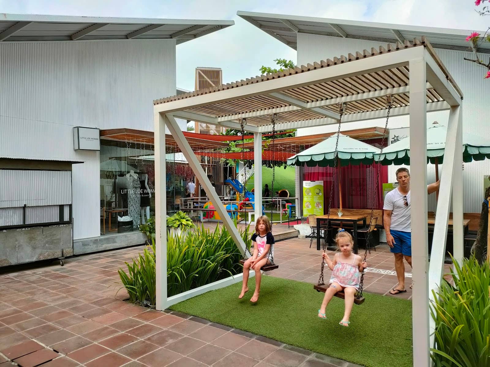 Art Installations & Boutiques