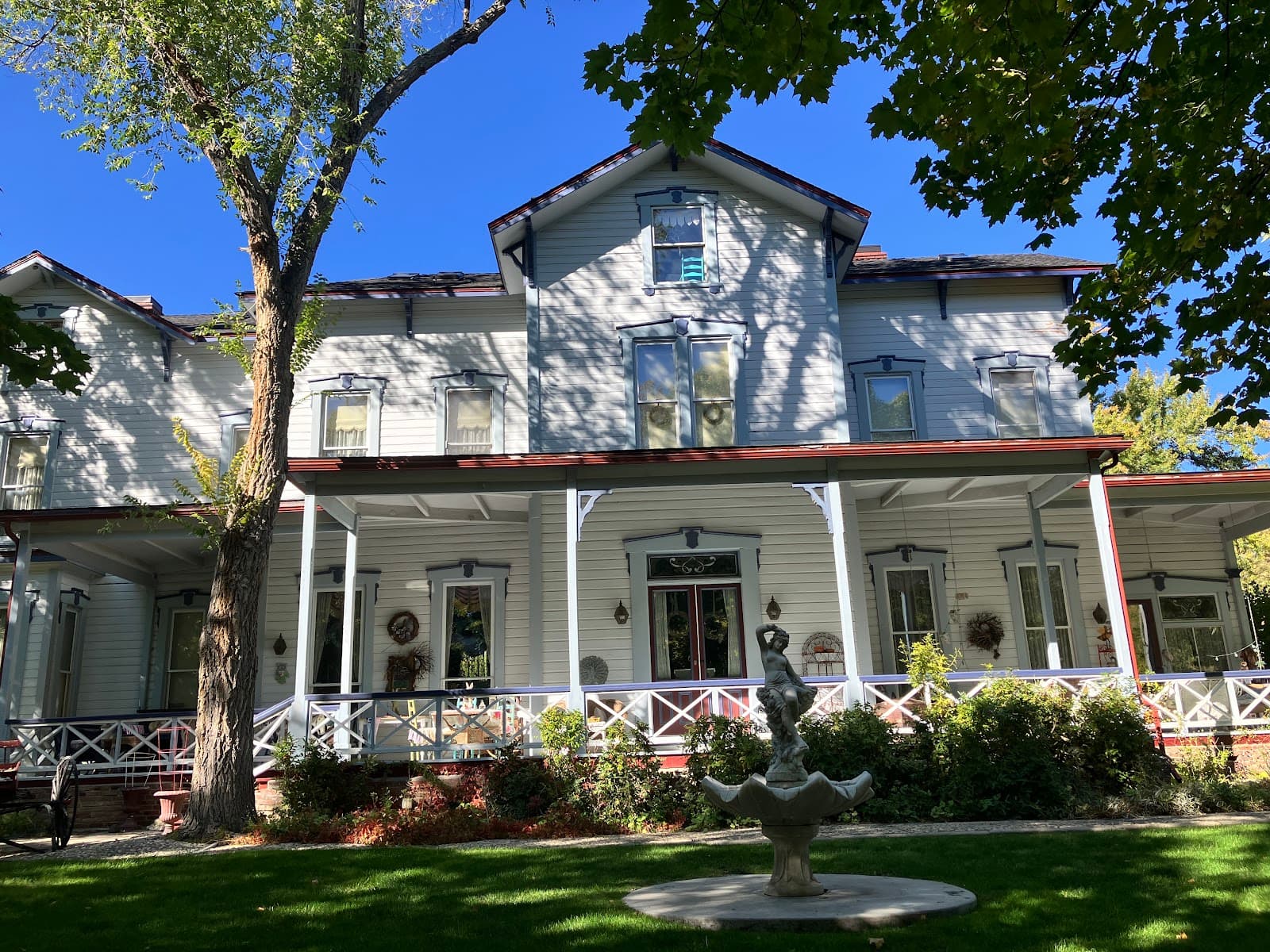 Bliss Mansion - Image 1