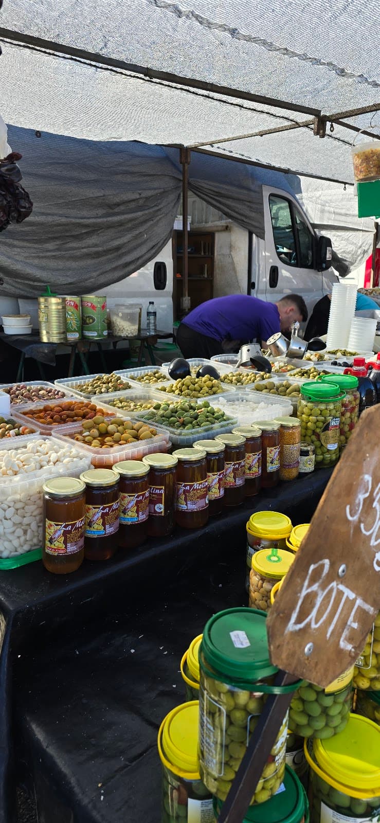 Fuengirola Flea Market Rastro - Image 1