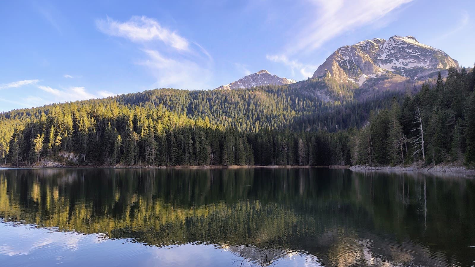 Black Lake Crno Jezero Žabljak - Image 1