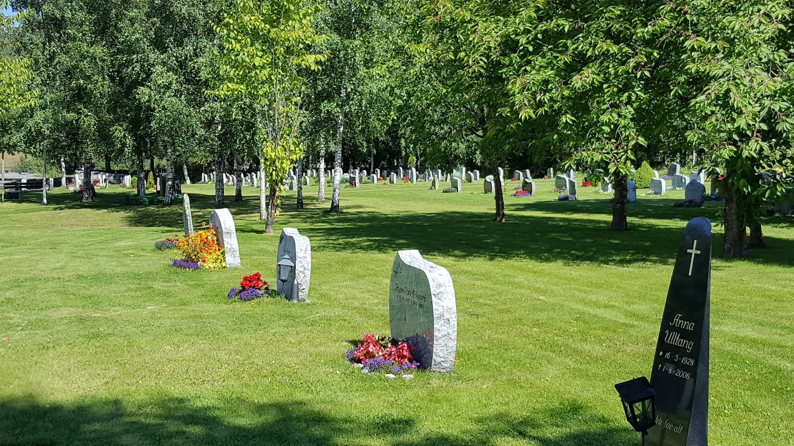Lillehammer Cemetery - Image 1