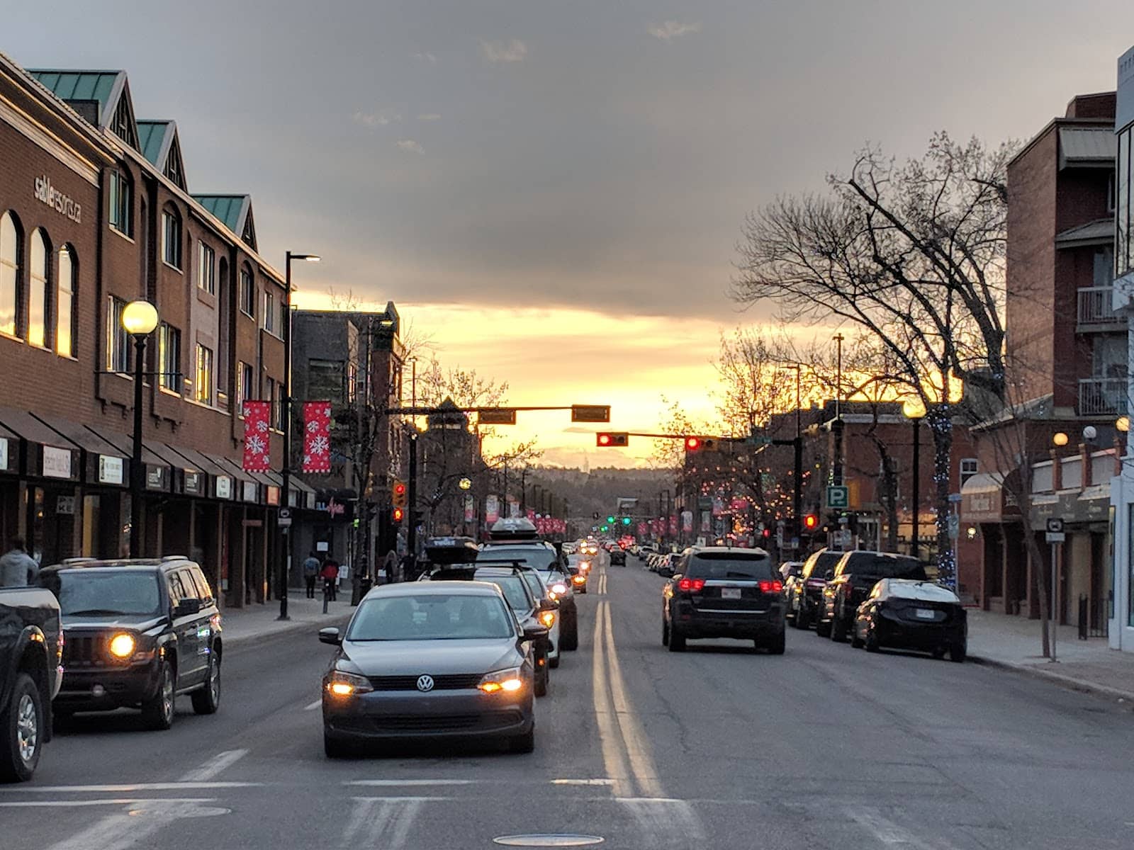 Charming Streets & Cafes