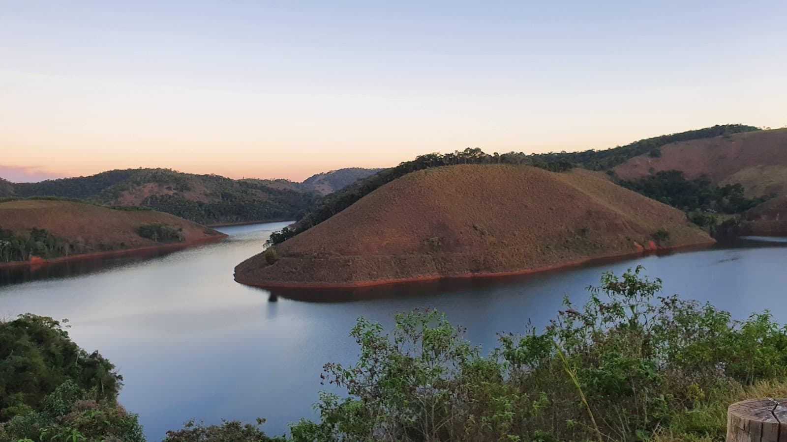 Chapéu d'Uvas Reservoir - Image 1