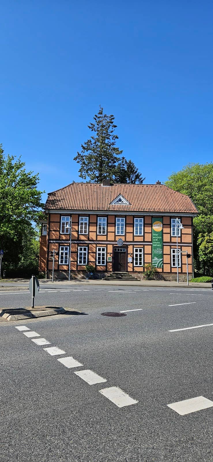 Rotating Themed Exhibitions