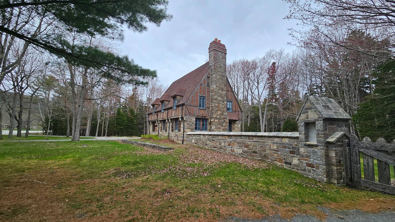 Carriage House Views