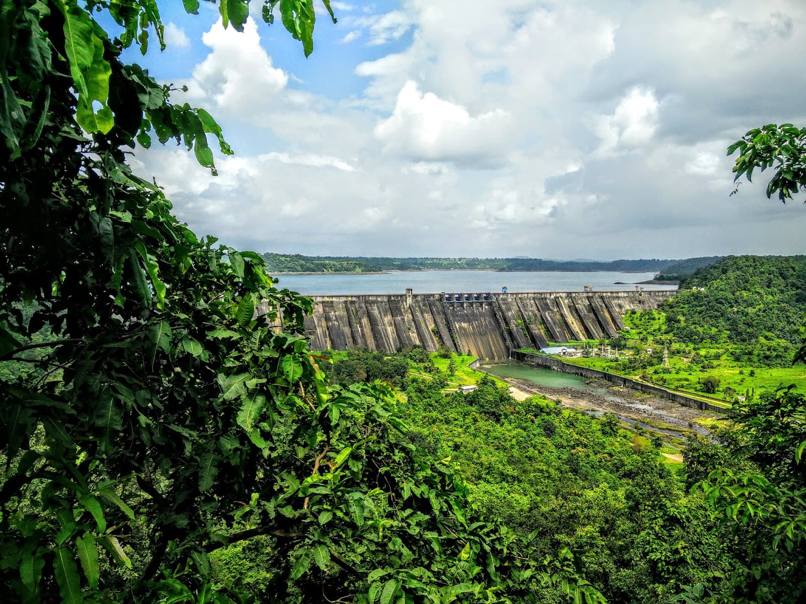 Bhatsa Dam - Image 1