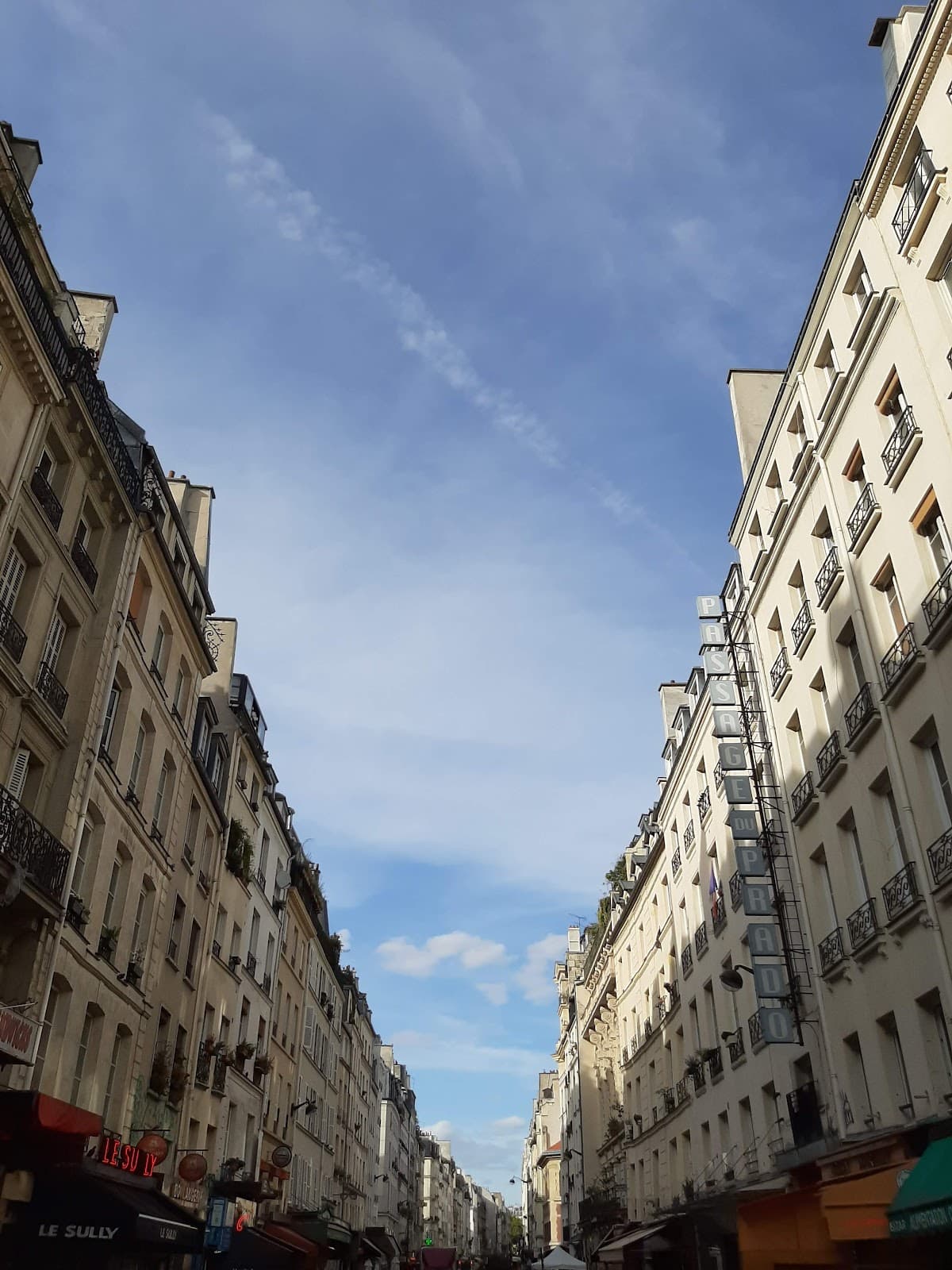 Rue du Faubourg Saint-Denis Paris - Image 1