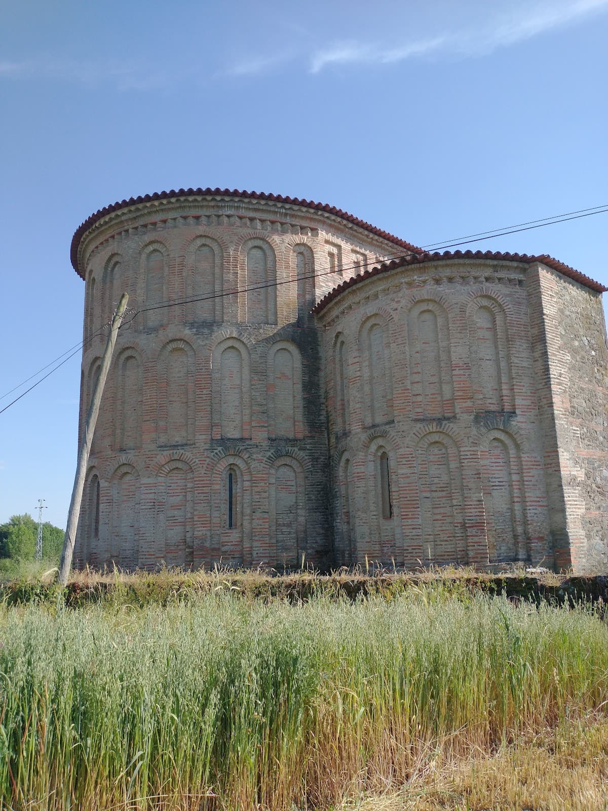 Mosteiro de Castro de Avelãs - Image 1