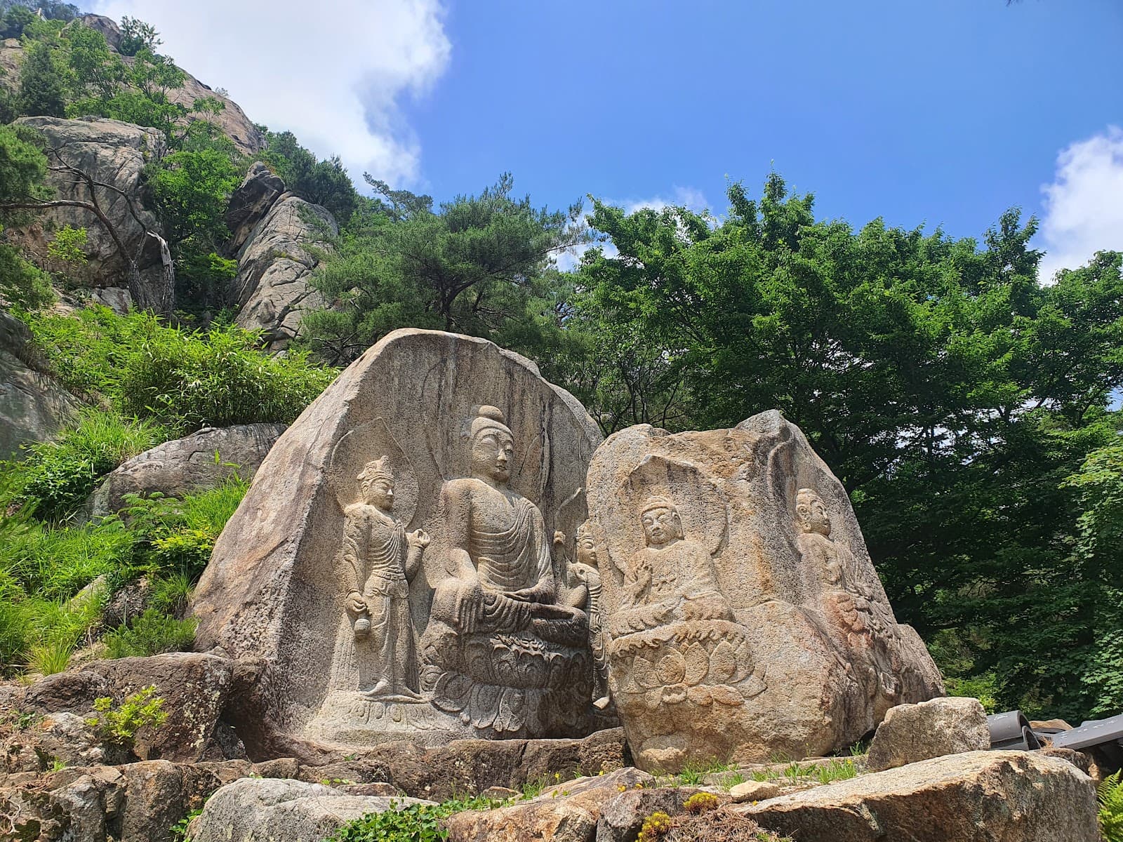 Namsan Chilbulam (Seven Buddhas) - Image 1