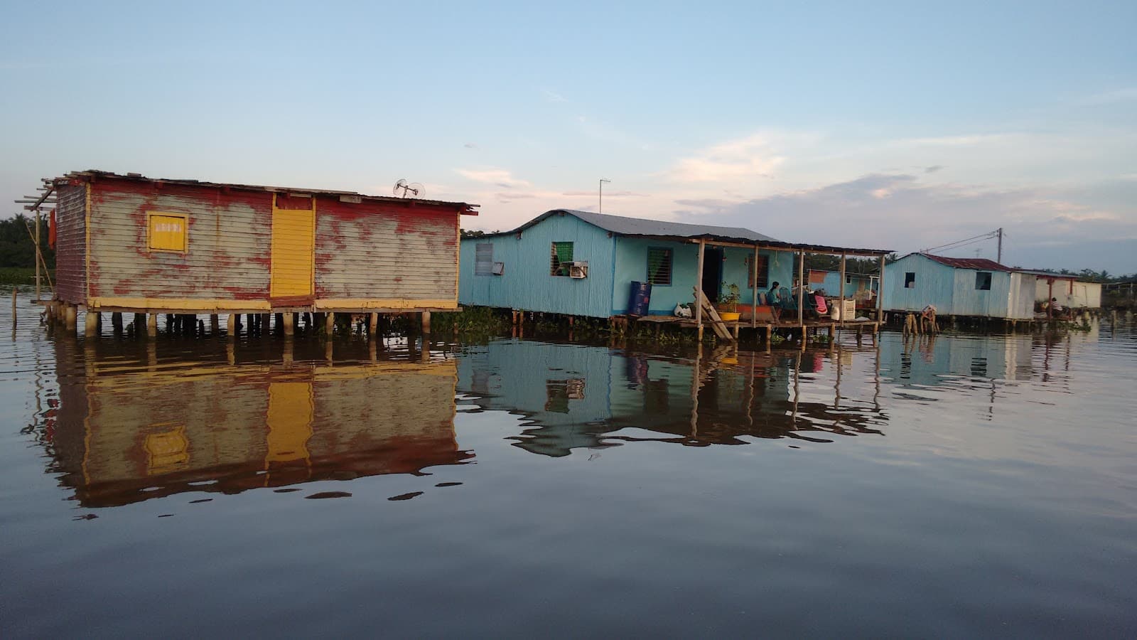 Congo Mirador (palafito village) - Image 1