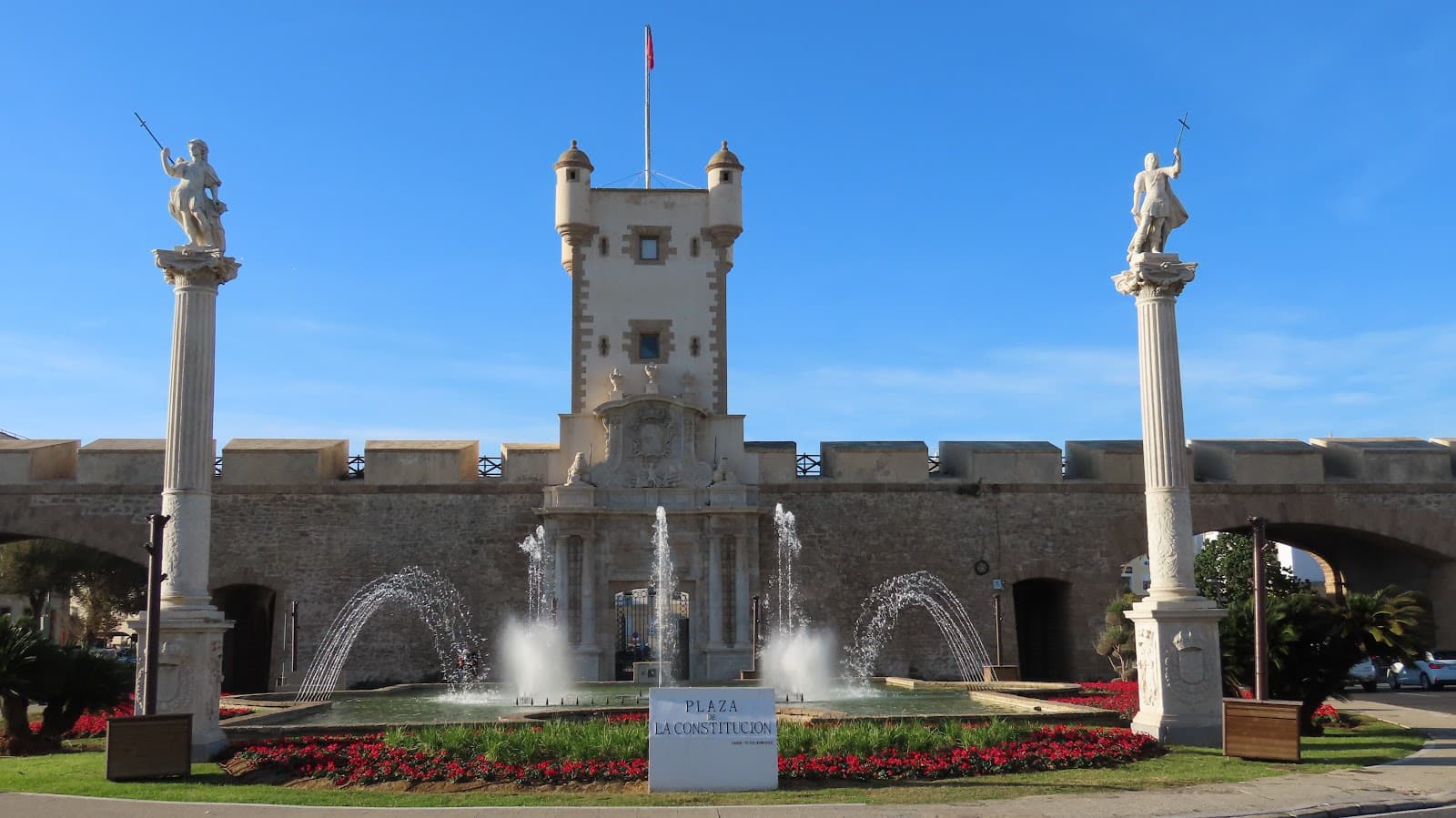 Torreón de las Puertas de Tierra - Image 1