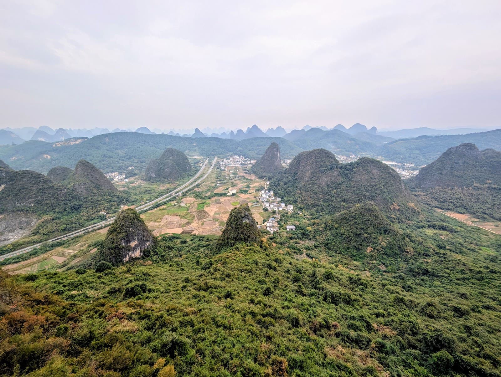 Karst Countryside Guilin - Image 1