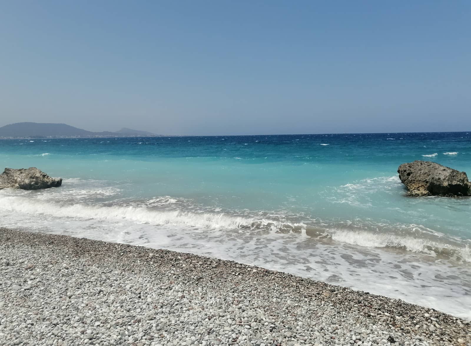 Beachfront Dining & Bars