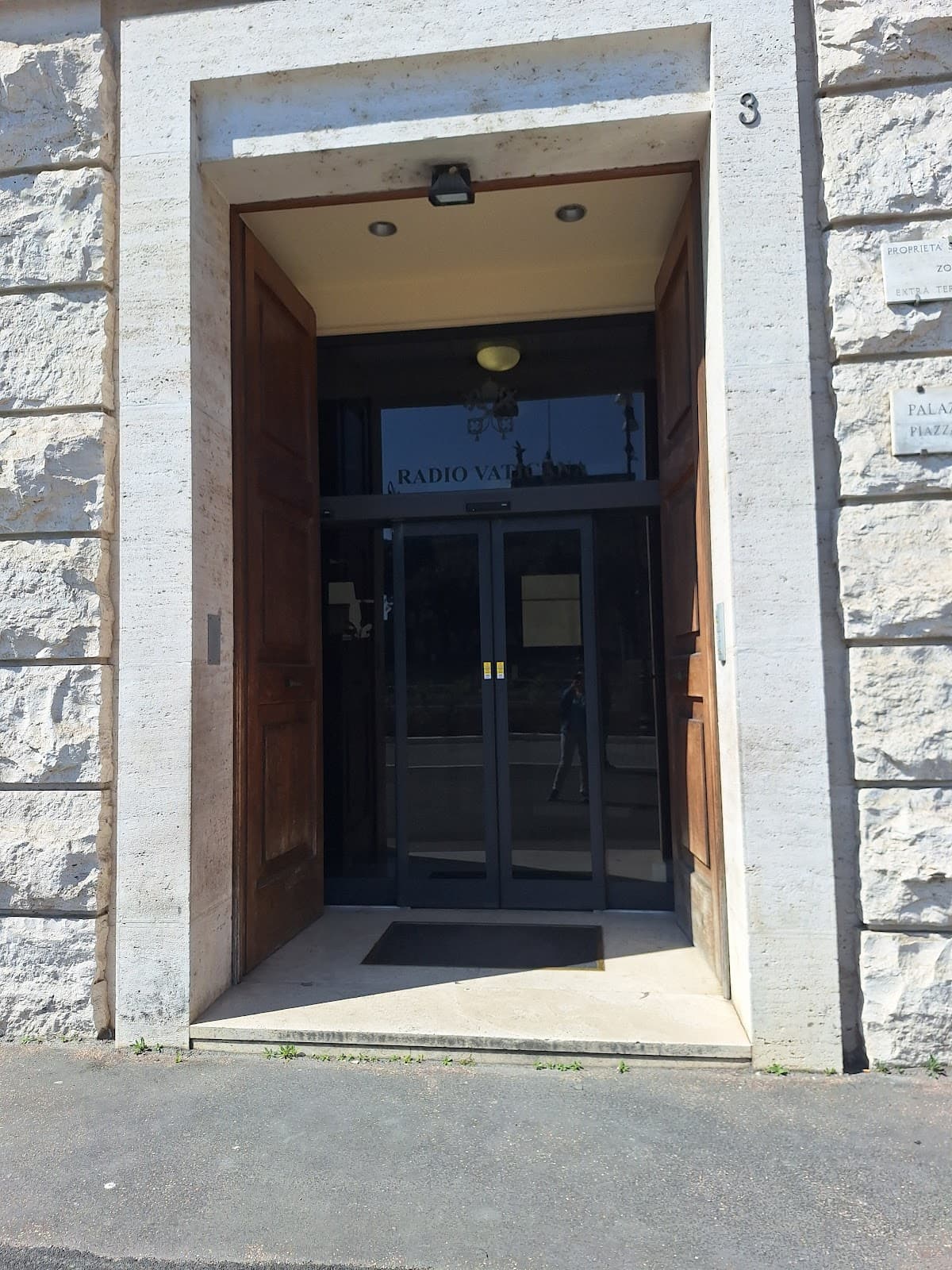 Vatican Radio - Image 1