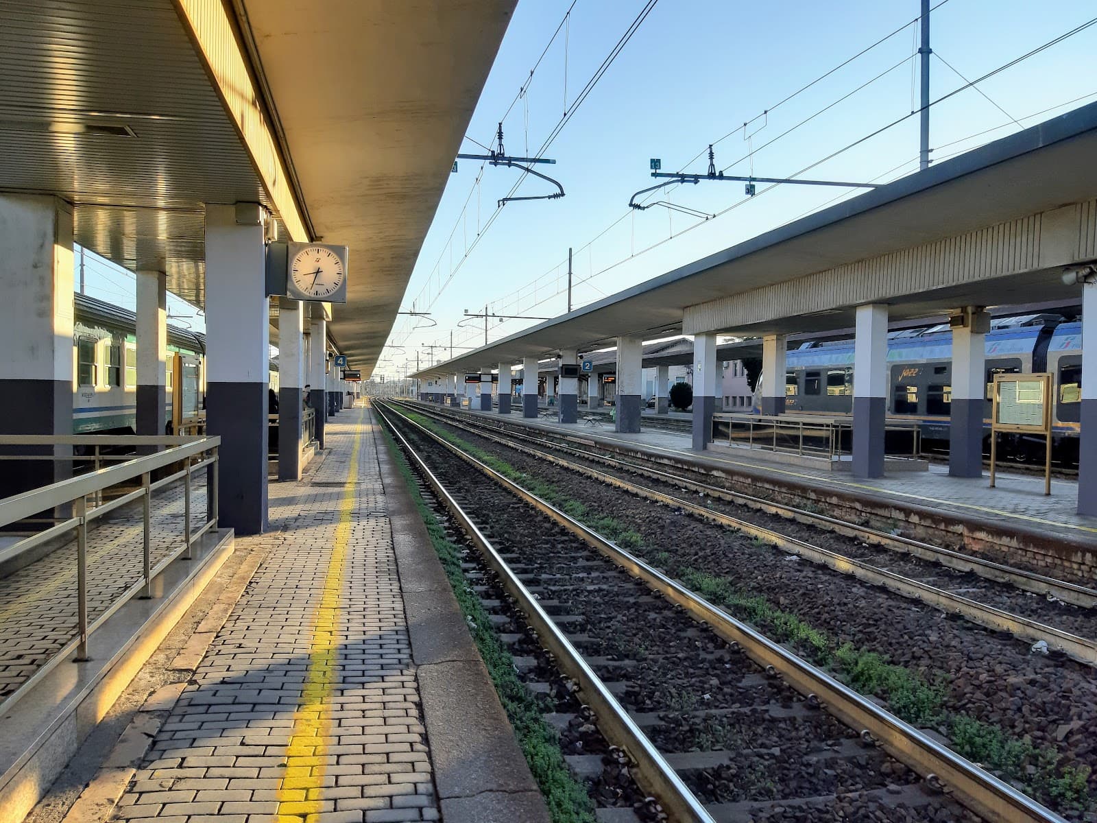 Voghera Railway Station - Image 1