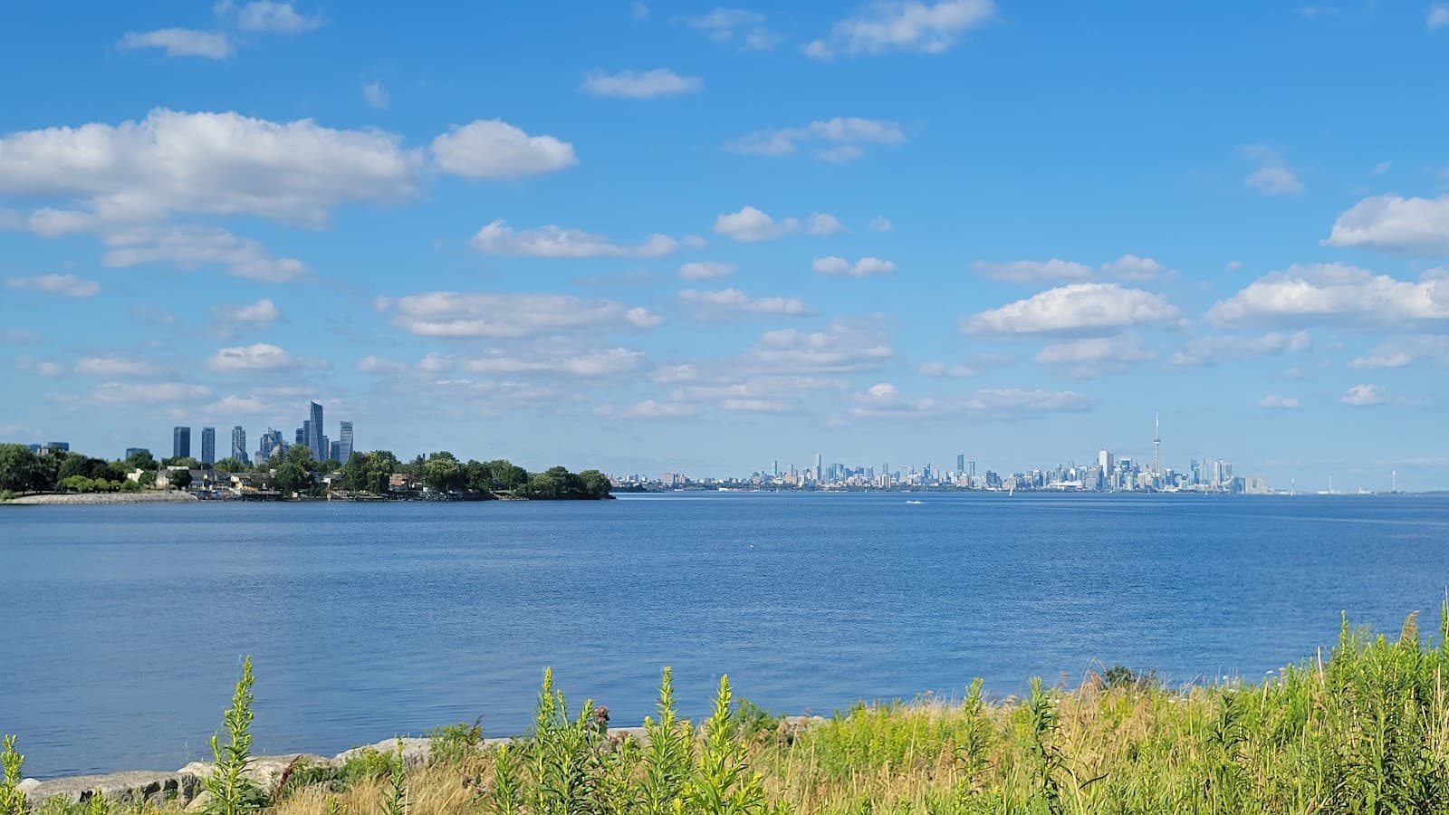 Colonel Samuel Smith Park - Image 1