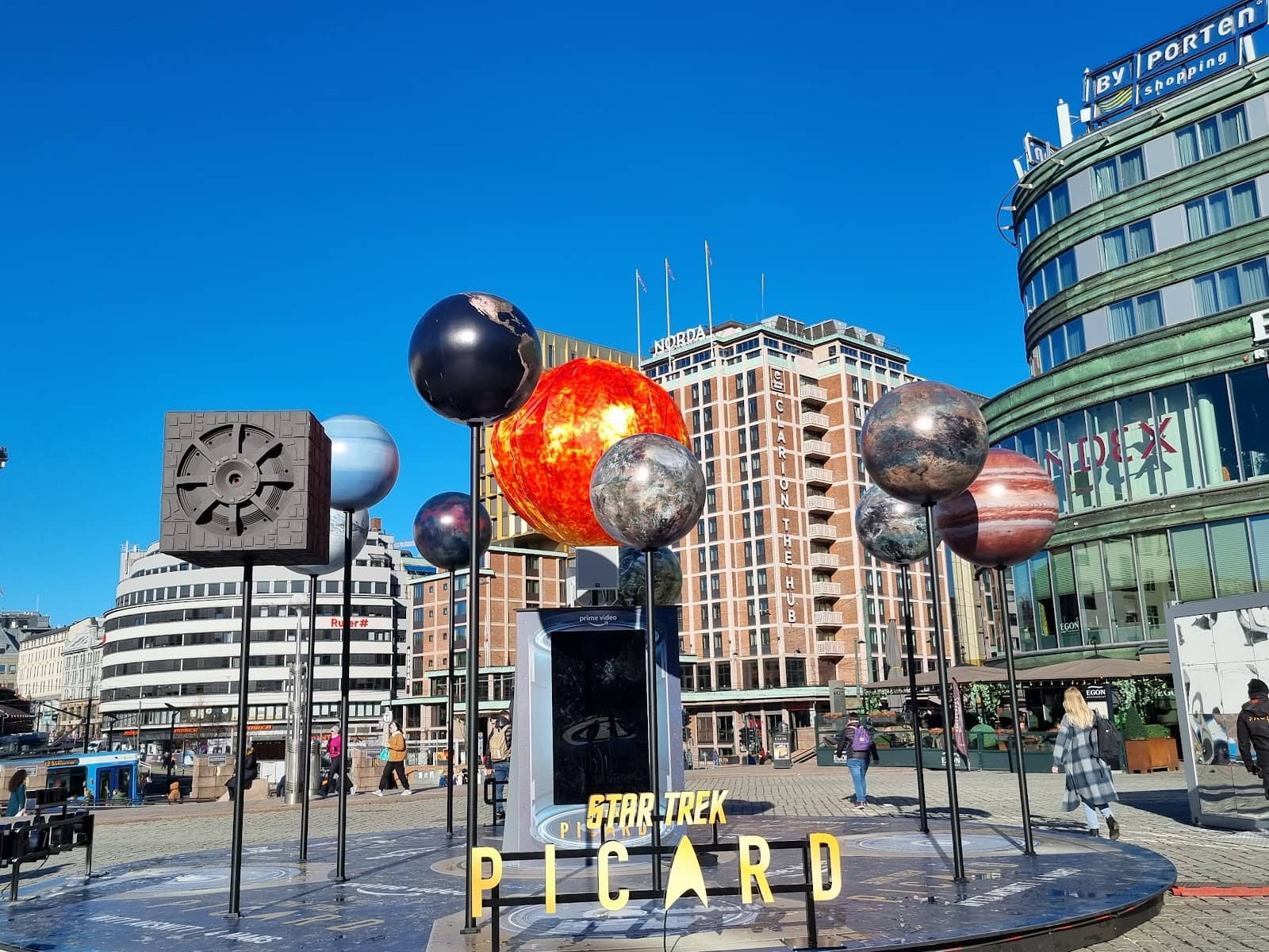 Jernbanetorget Square