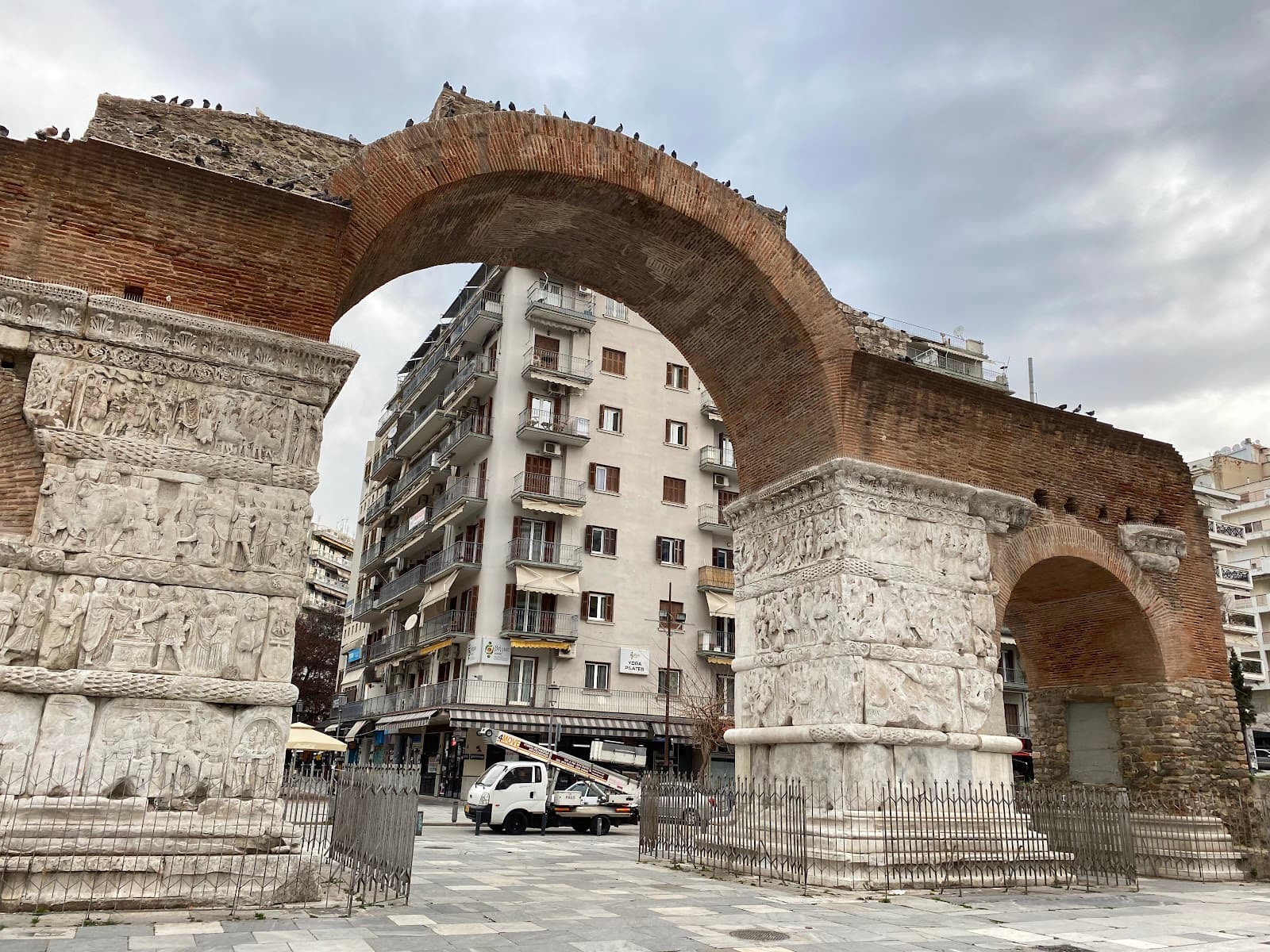 Rotunda Square Agios Georgios Square - Image 1