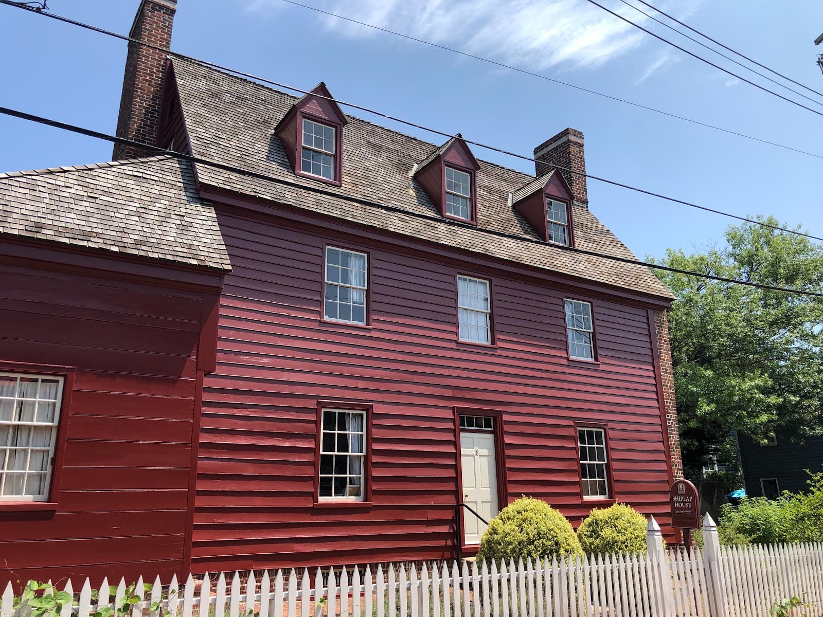Shiplap House - Image 1