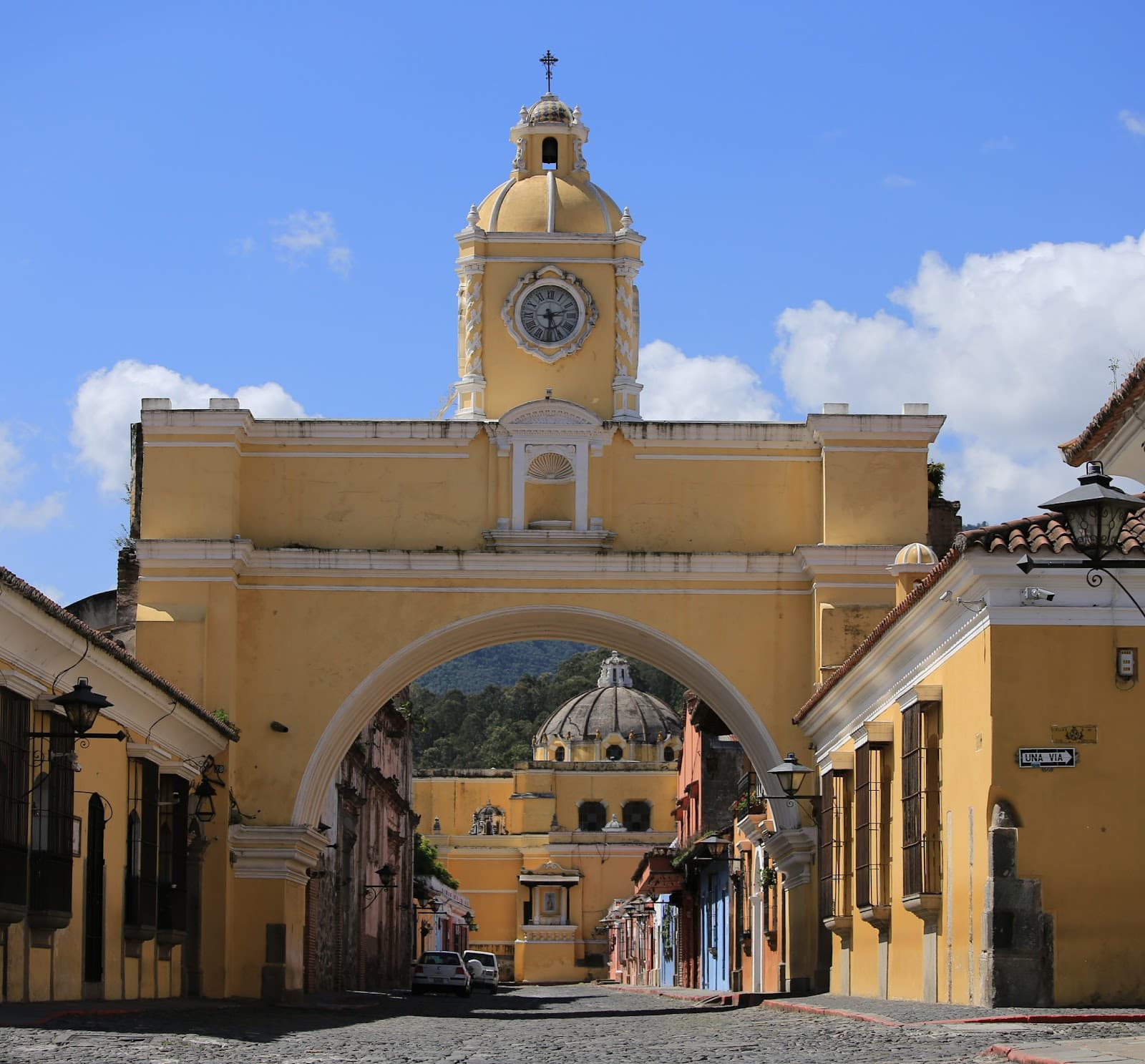 Calle del Arco 5a Avenida Norte - Image 1