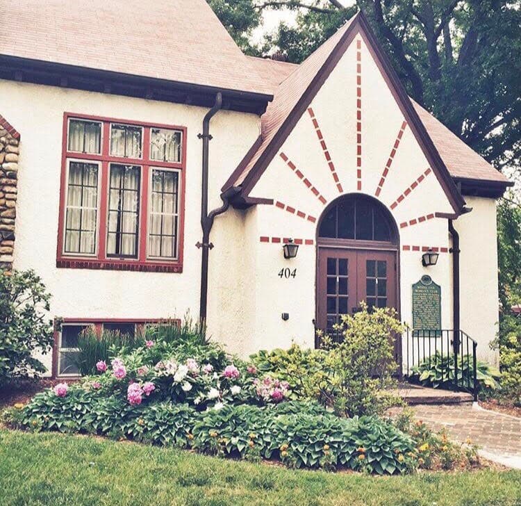 Royal Oak Woman's Club - Image 1