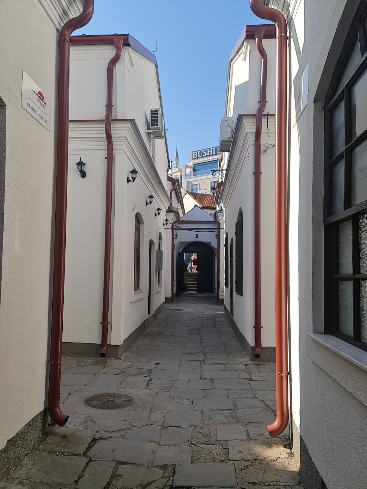 Bezisten Covered Bazaar - Image 1