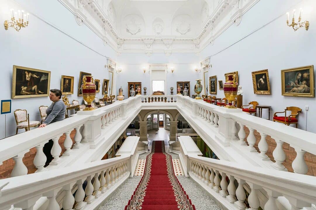 Russian & Western European Art