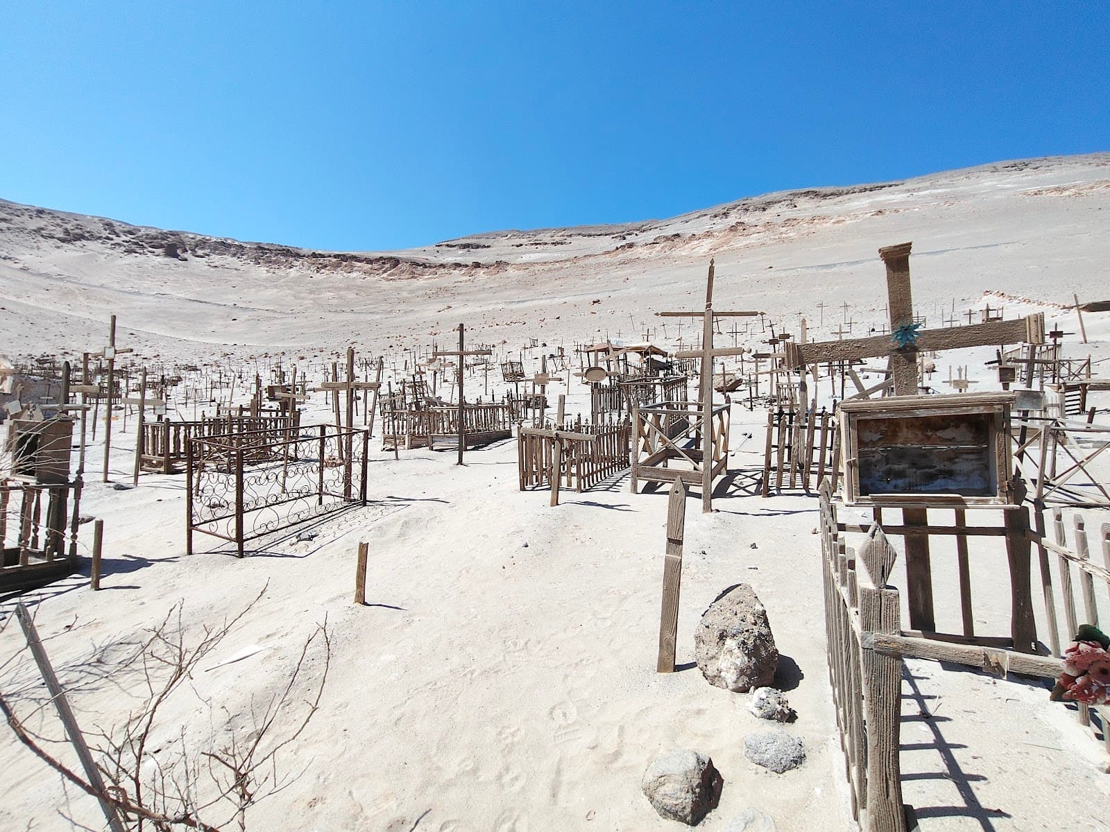 Pisagua Cemetery - Image 1