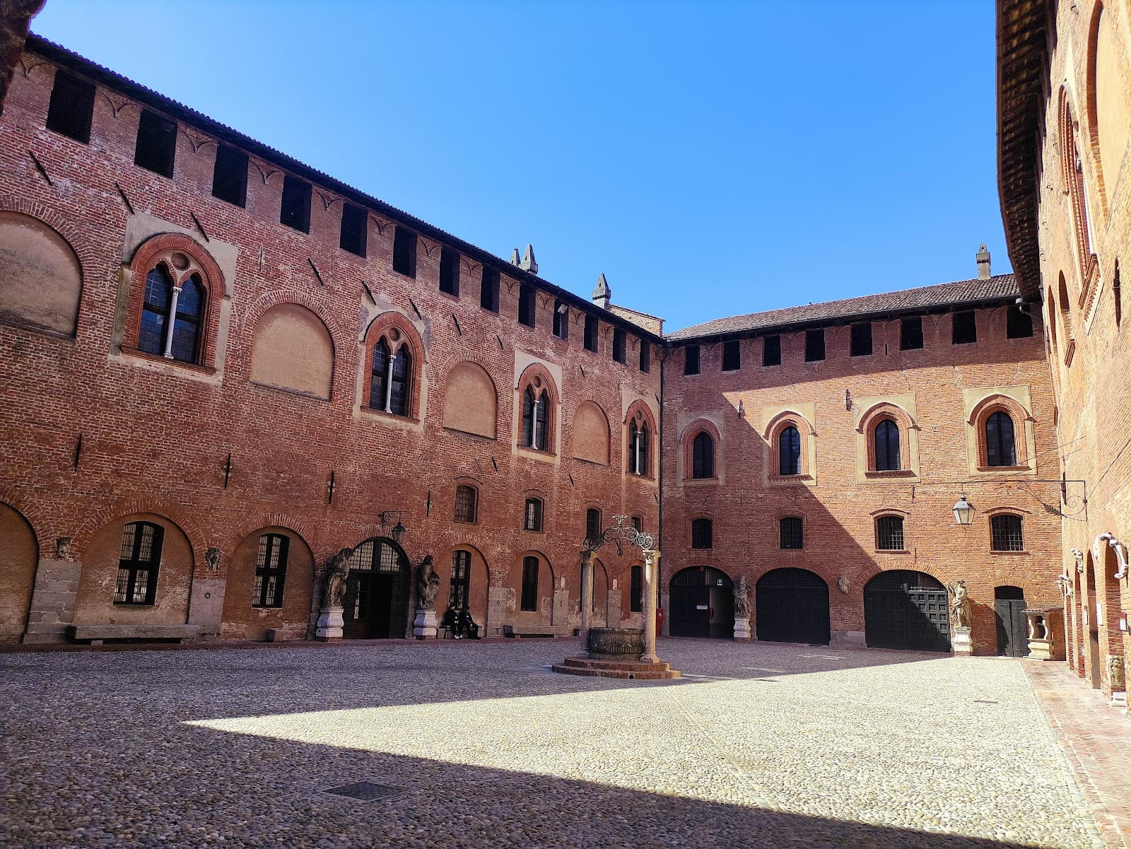 Castello Bolognini (Sant’Angelo Lodigiano) - Image 1