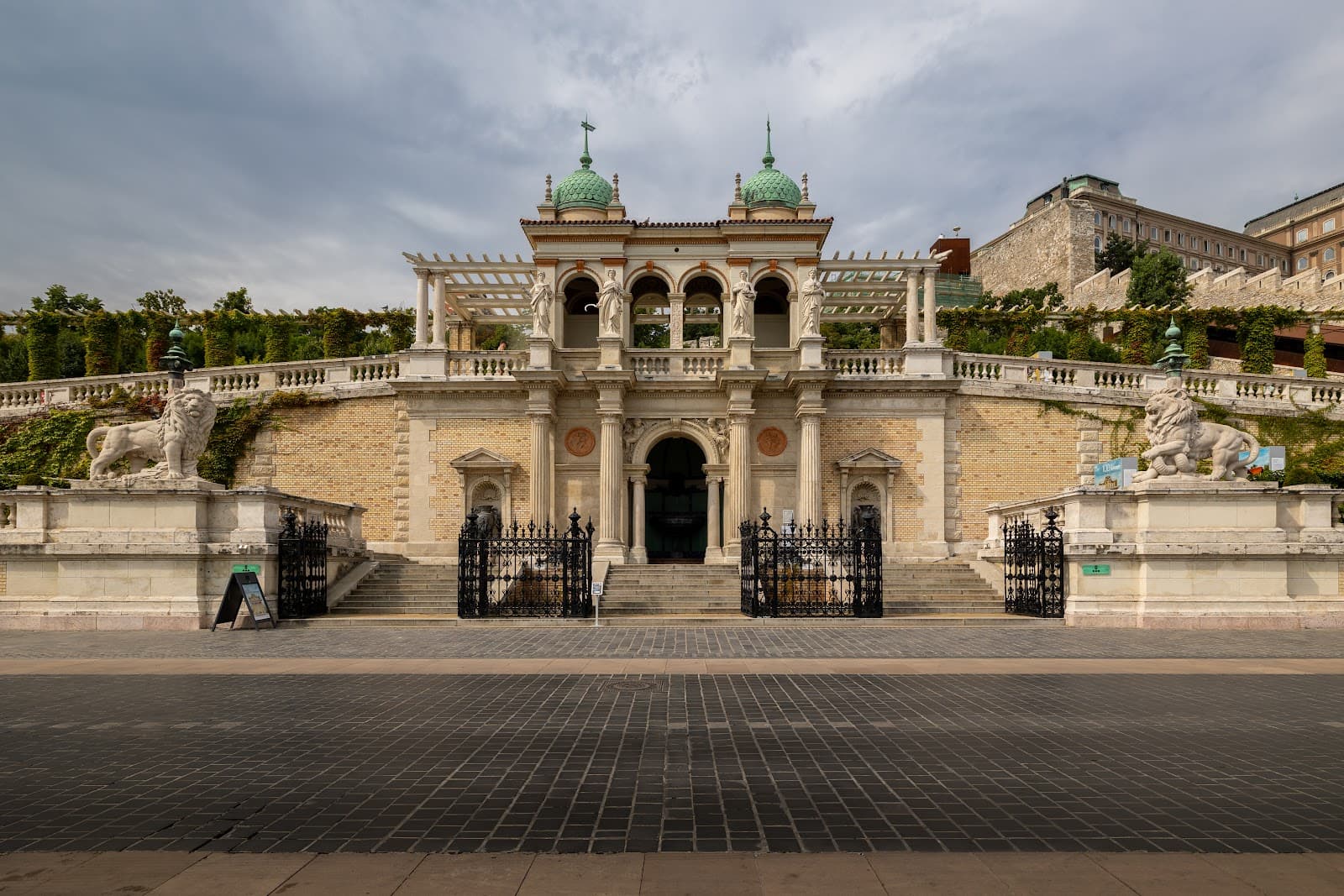 Castle Garden Bazaar Budapest - Image 1