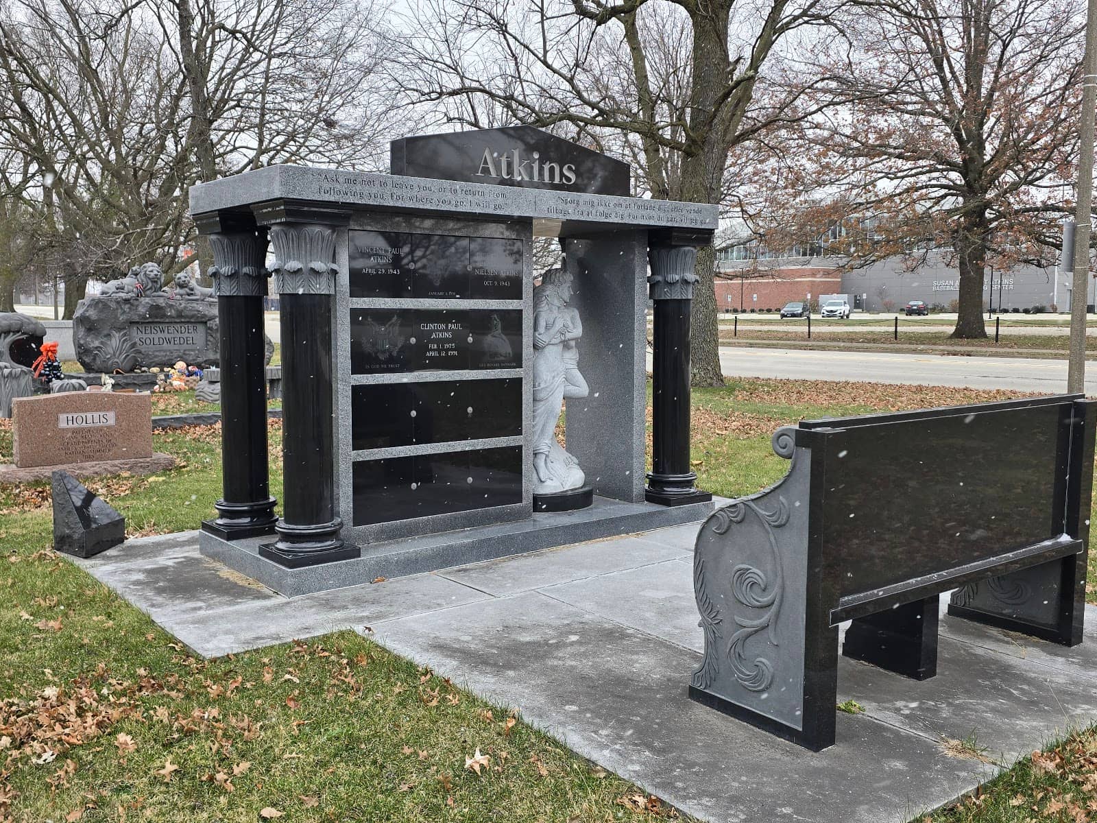 Historic Monuments & Statues