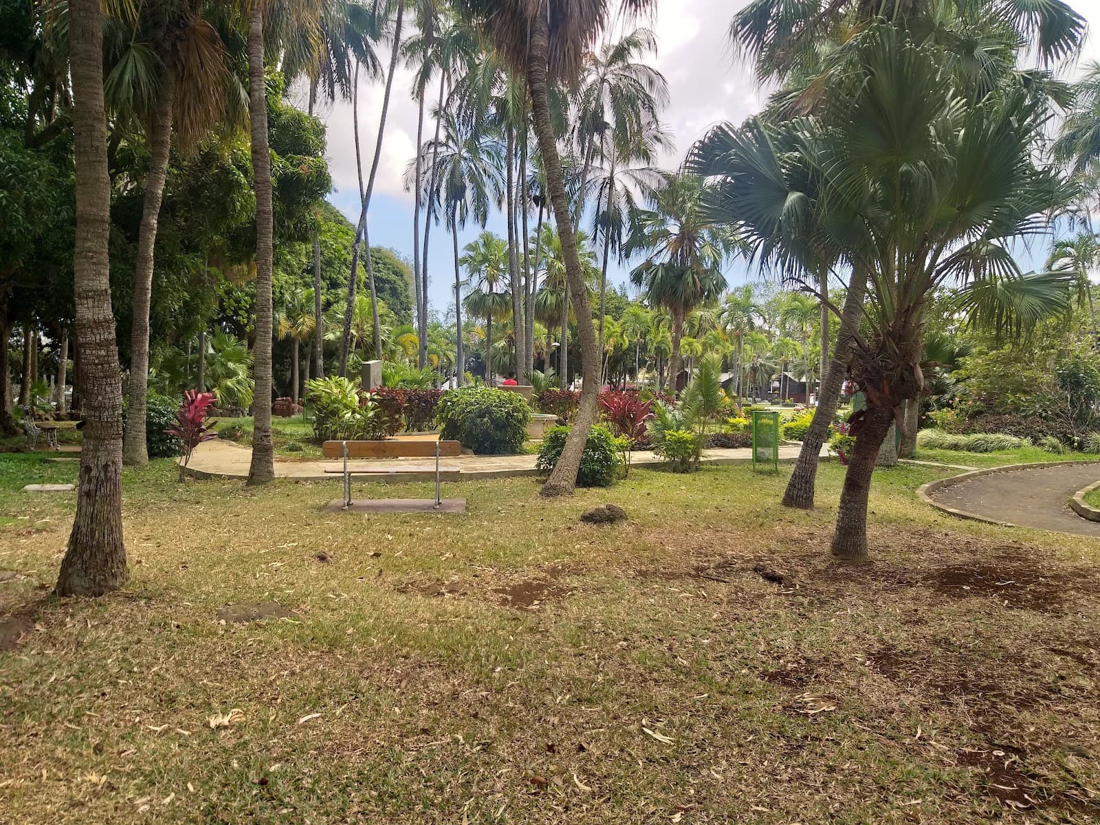 Balfour Garden - Image 1