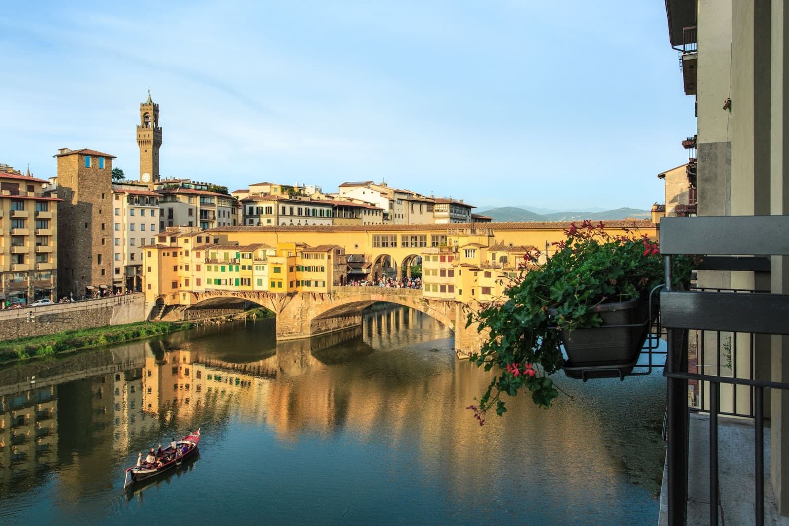 Lungarni Arno Riverfront - Image 1