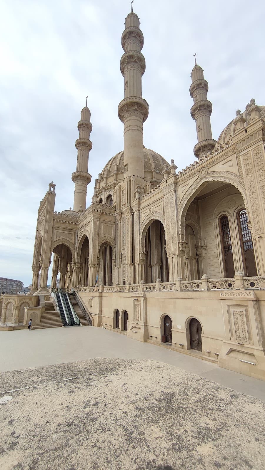 Heydar Mosque - Image 1