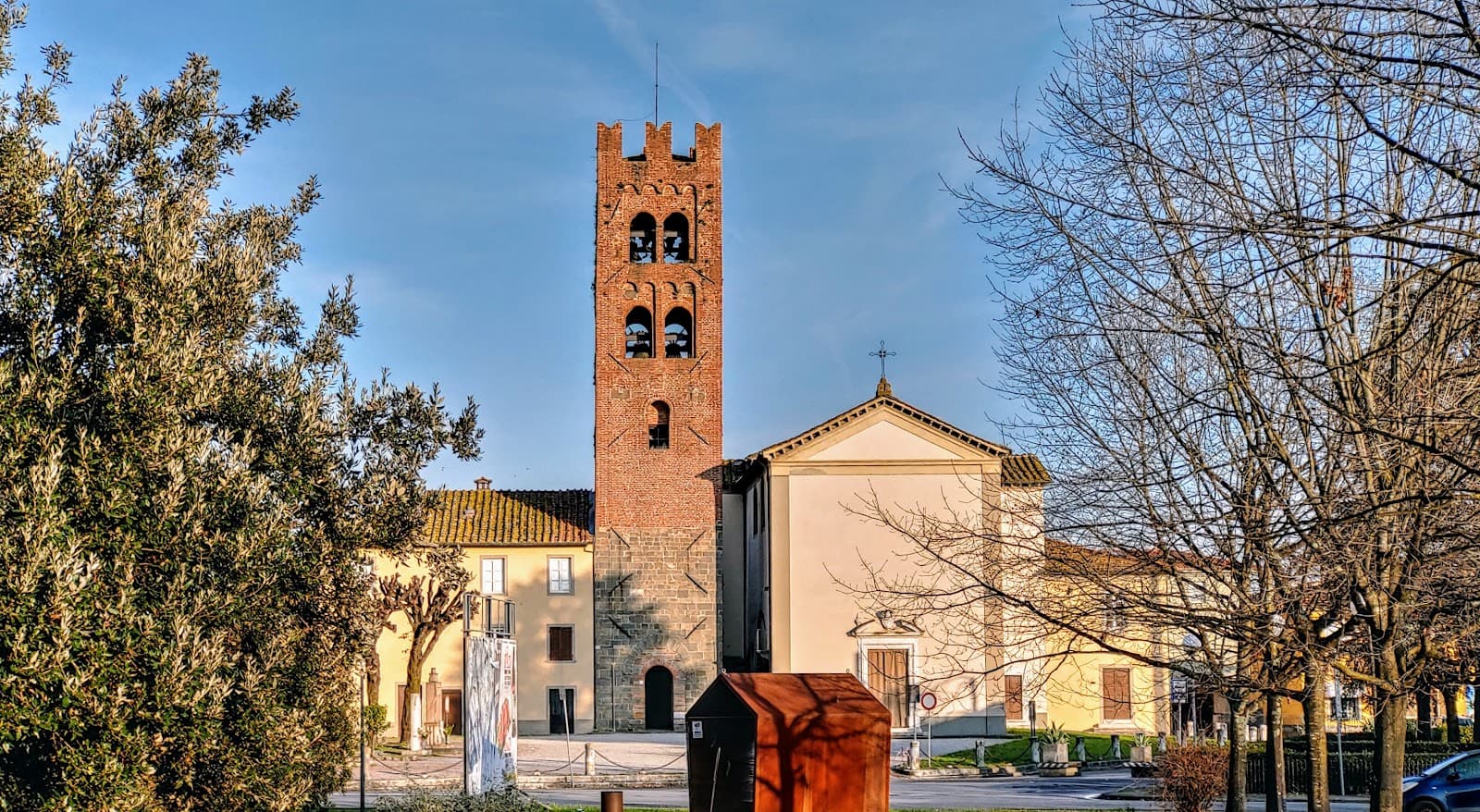 Pieve di San Frediano a Lunata - Image 1