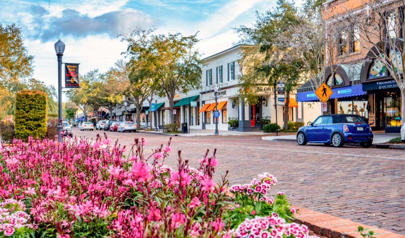 College Quarter Historic District - Image 1