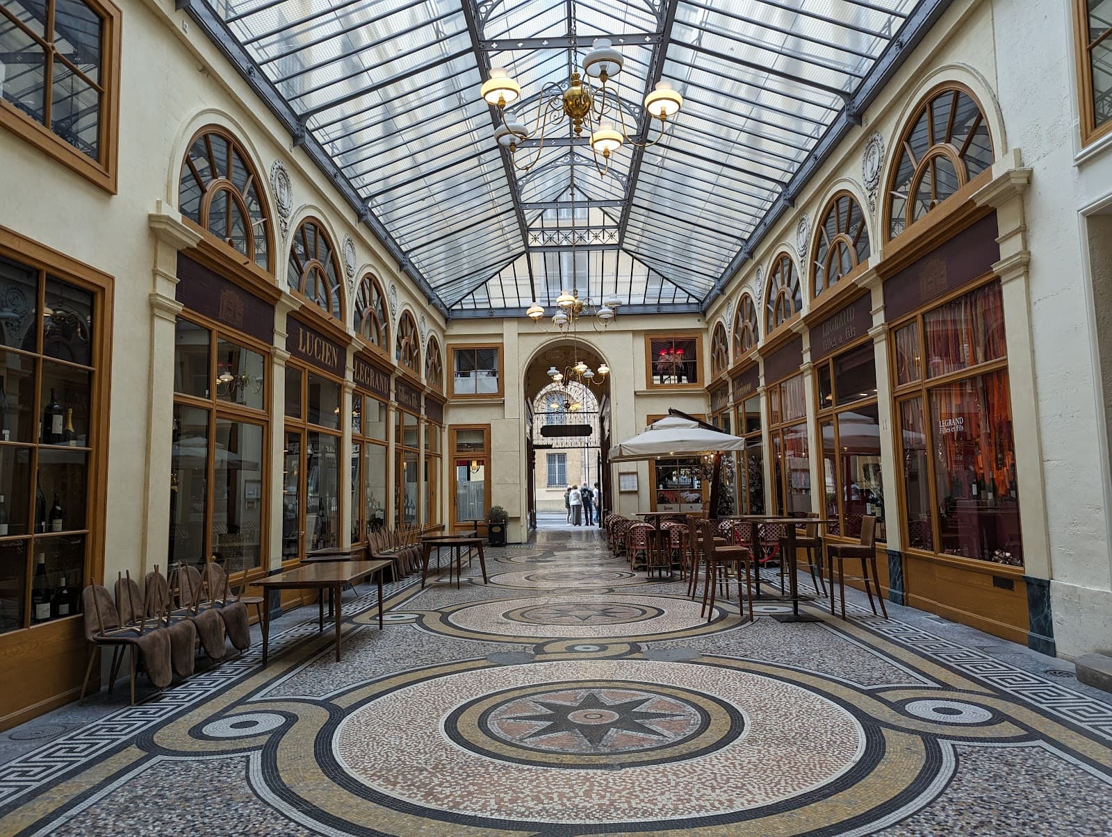 Passages Couverts - Image 1