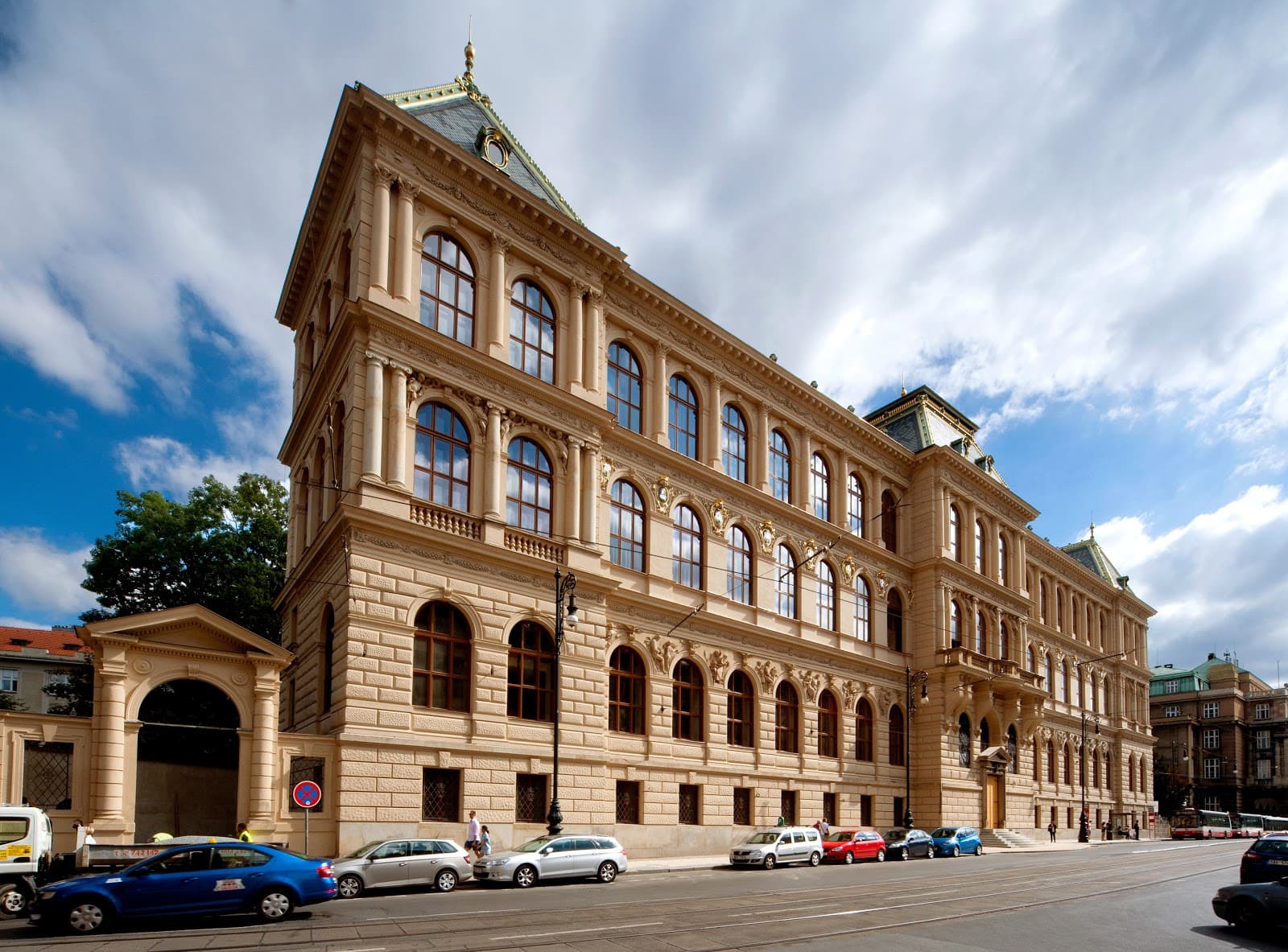 Museum of Decorative Arts Prague - Image 1